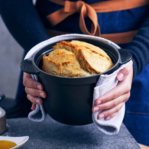 boutique pas cher Cocotte en Fonte Every 18 cm Noir Mat Le Creuset 5