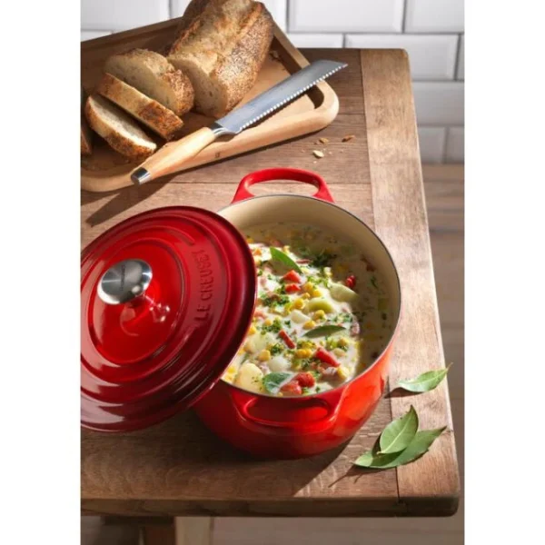 à prix promos Cocotte en Fonte Ovale 31 cm Cerise Le Creuset Signature 6