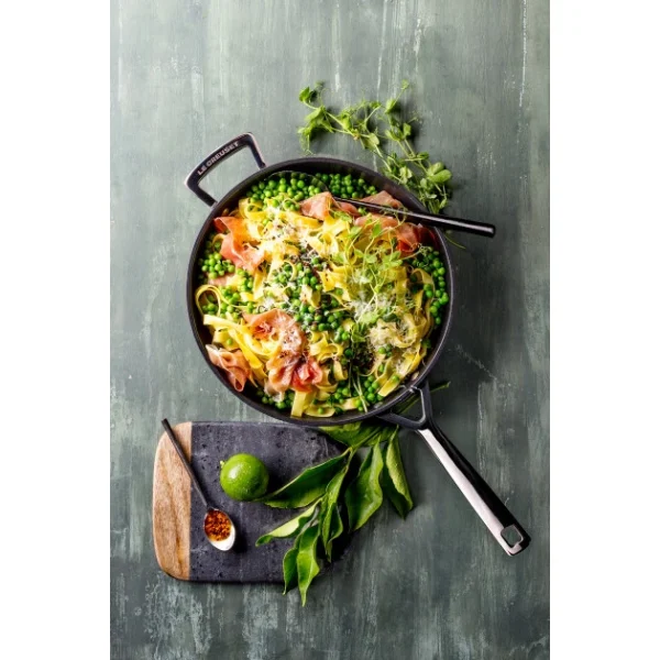 Distributeur Officiel Sauteuse 30 Cm Anti-Adhérente Les Forgées Le Creuset 4